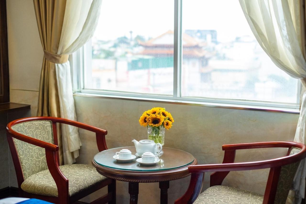 Sandals Hotel Bảo Lộc Esterno foto